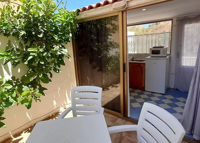 Bronja Superior Airconditioned In * クレンディ